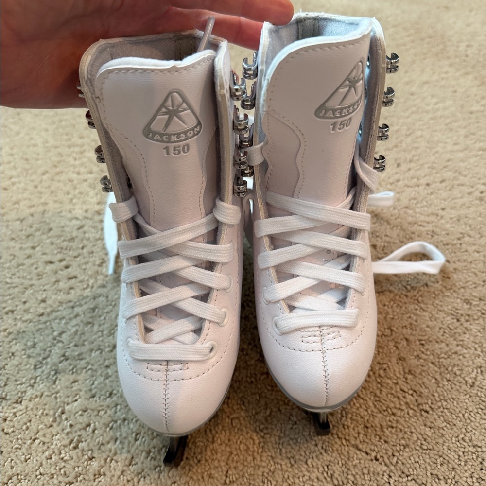 Jackson Classic White Ice Skates 150 j11